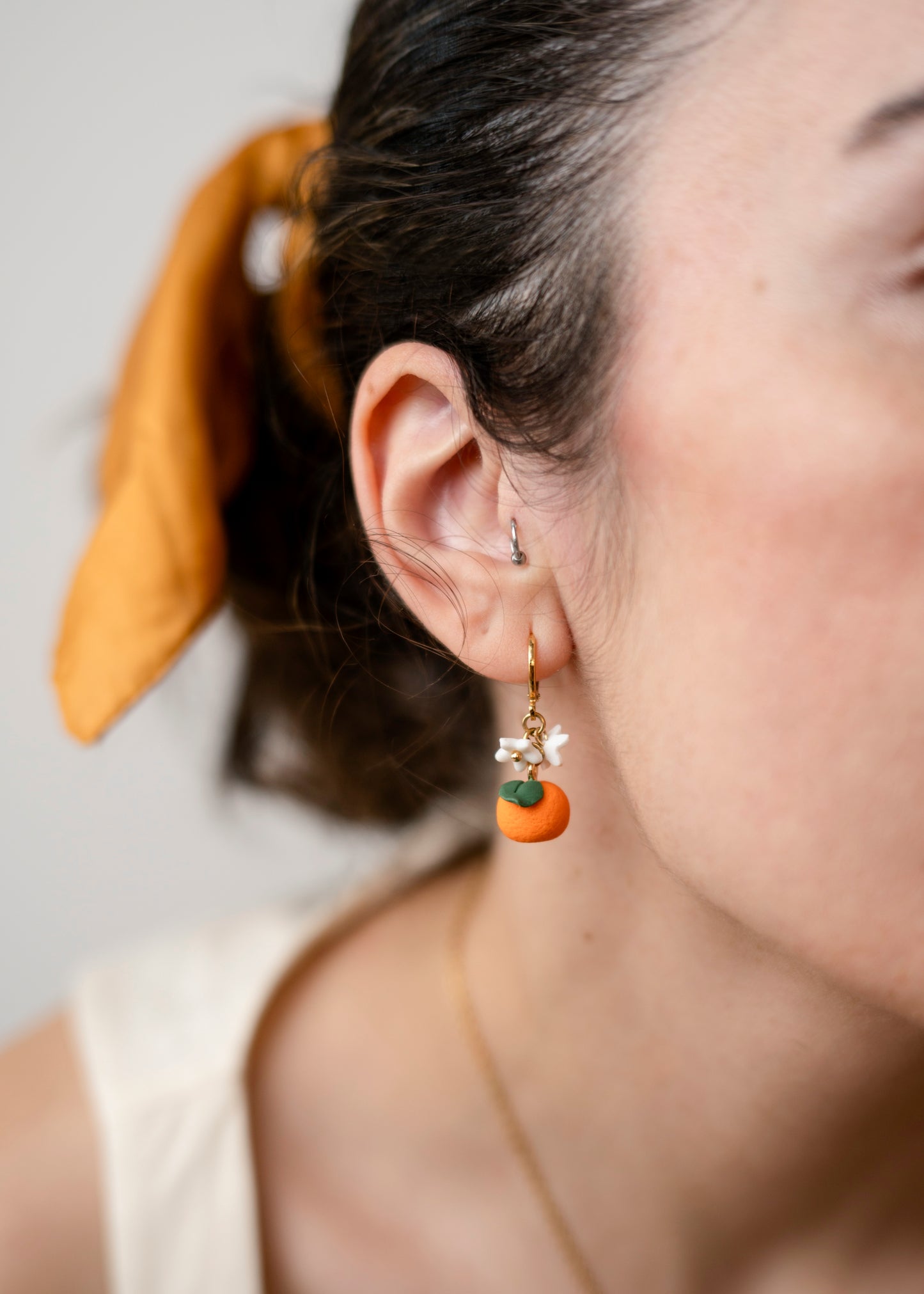 Naranjas y flores de azahar