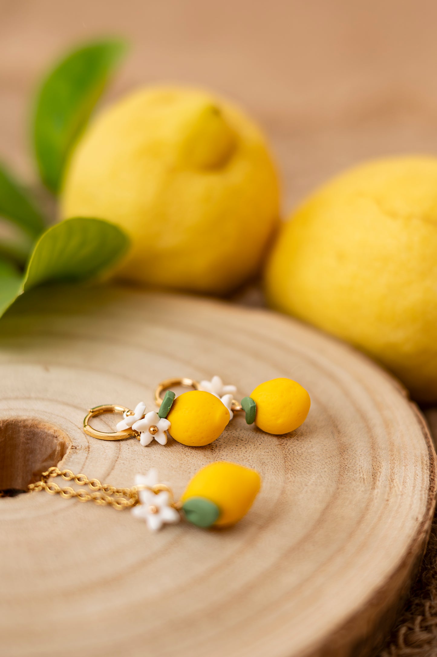 Limones y flores de azahar