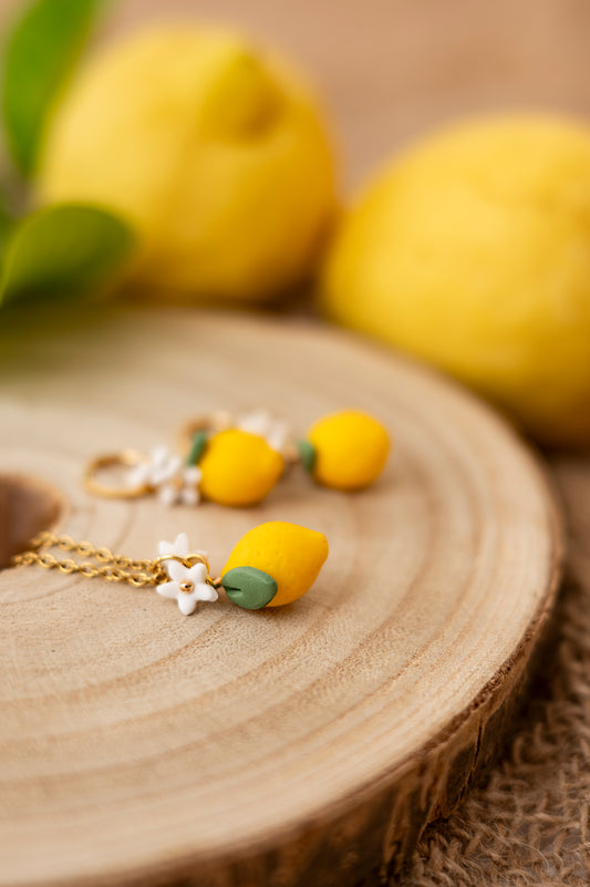 Limones y flores de azahar