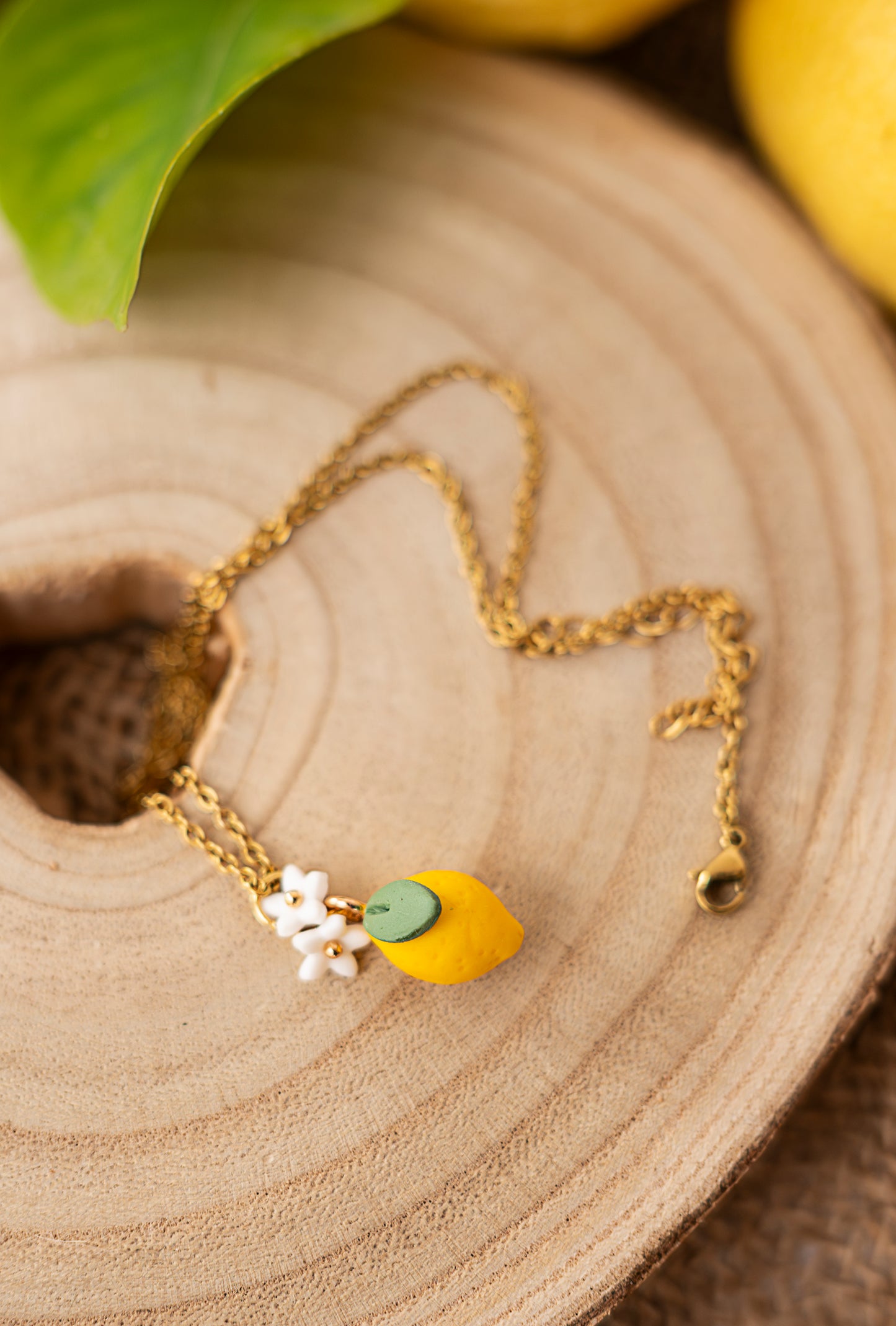 Limones y flores de azahar