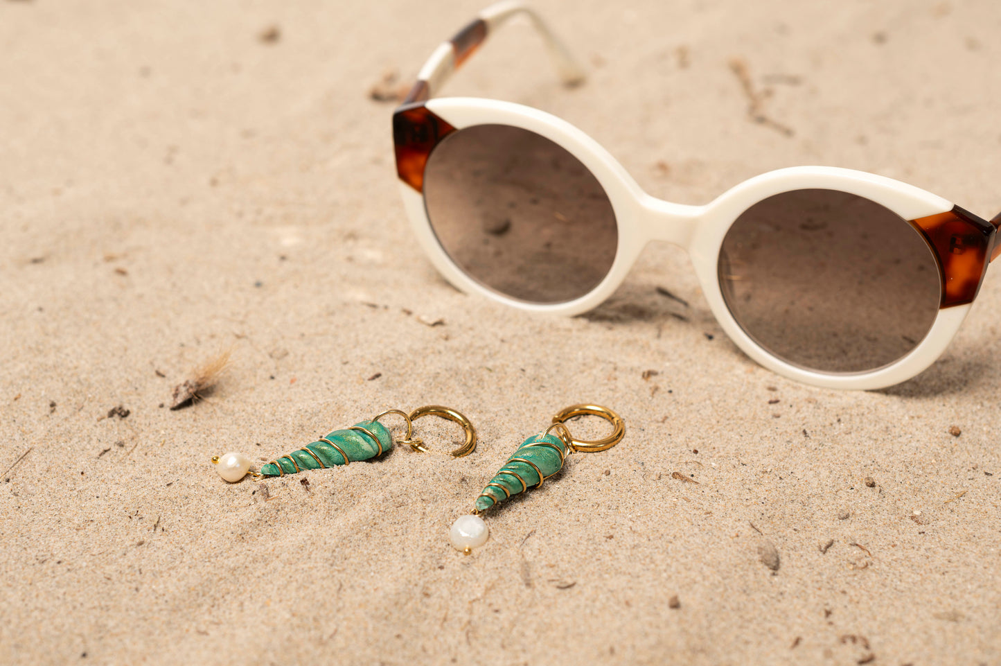 Concha verde con perla de agua dulce